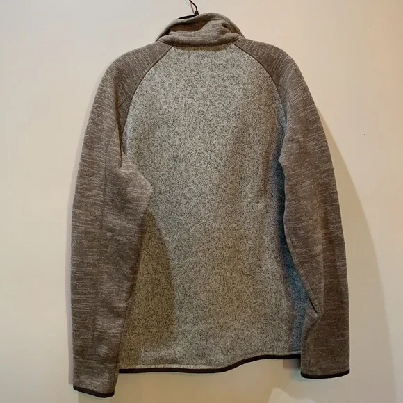 🌸PATAGONIA size L used only ones in excellent condition.